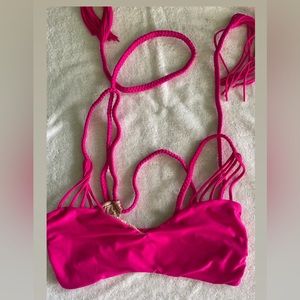 Acacia top